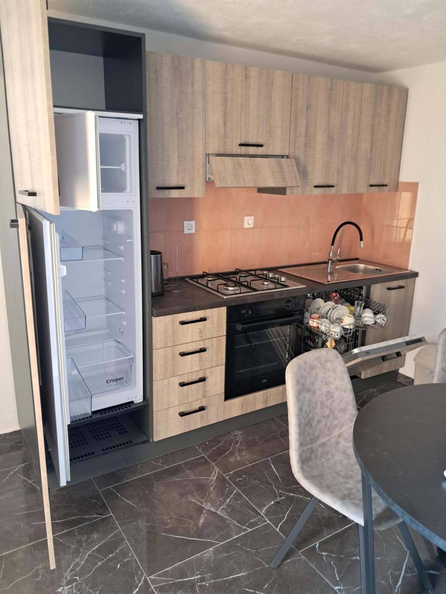 Apartments Mara Bela Karlobag Zewnętrze zdjęcie