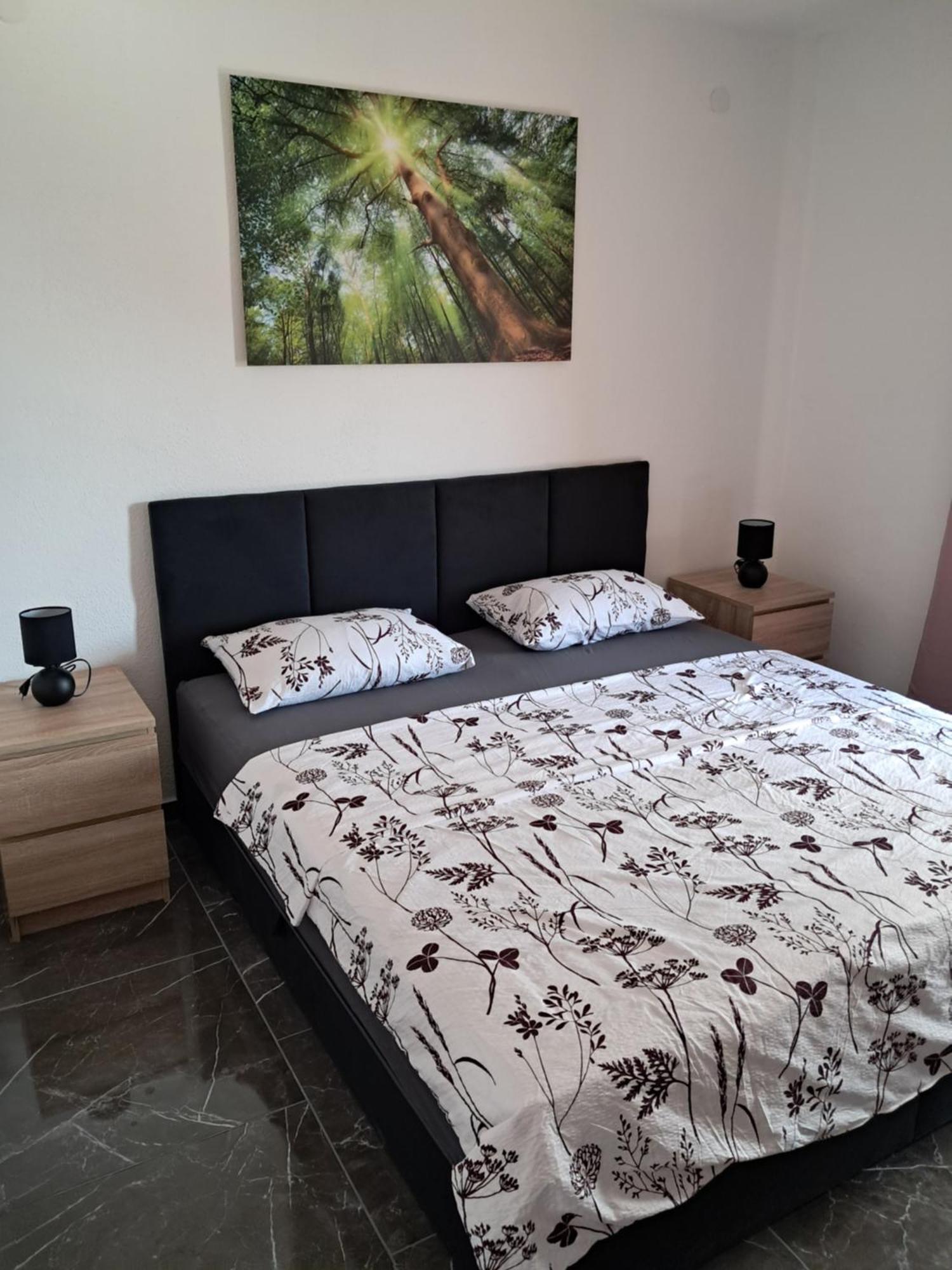Apartments Mara Bela Karlobag Zewnętrze zdjęcie