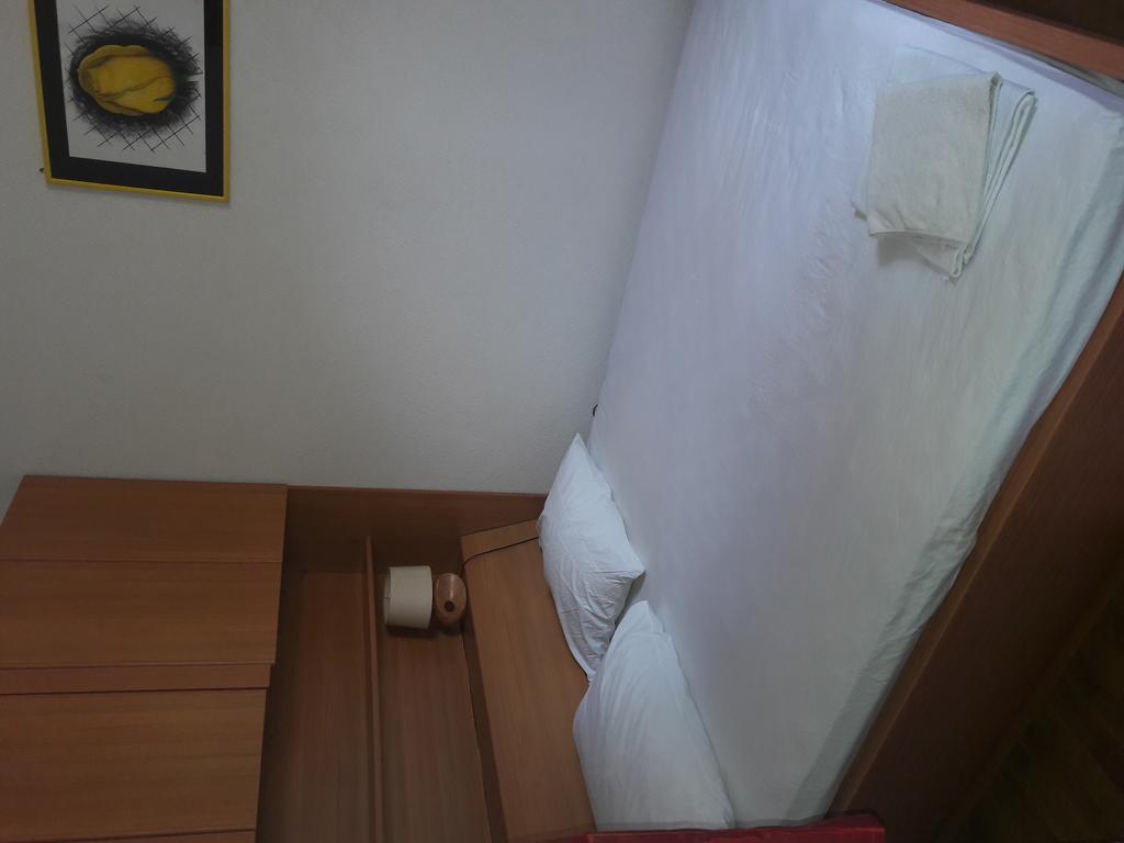 Apartments Mara Bela Karlobag Zewnętrze zdjęcie